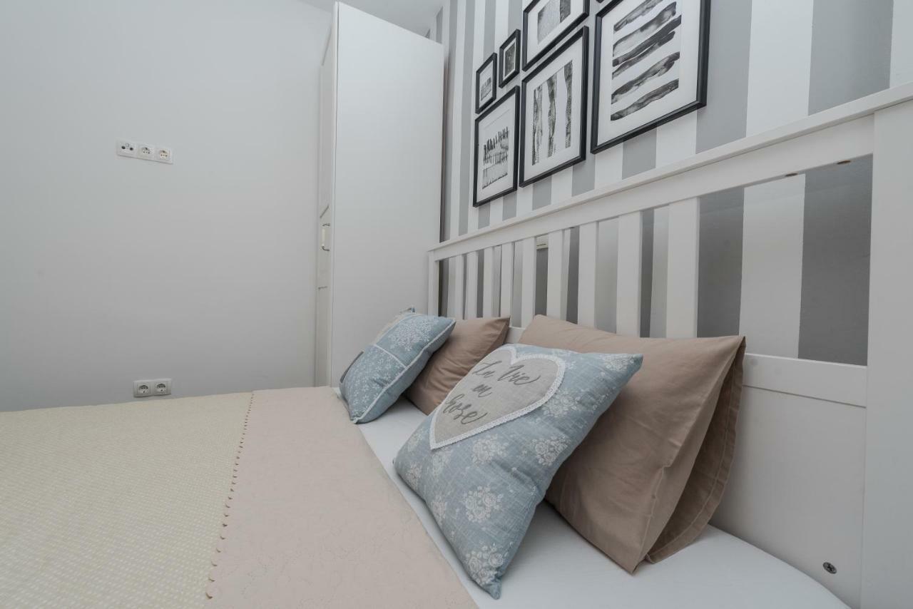 Apartments Jelavic Sutomiscica Eksteriør billede